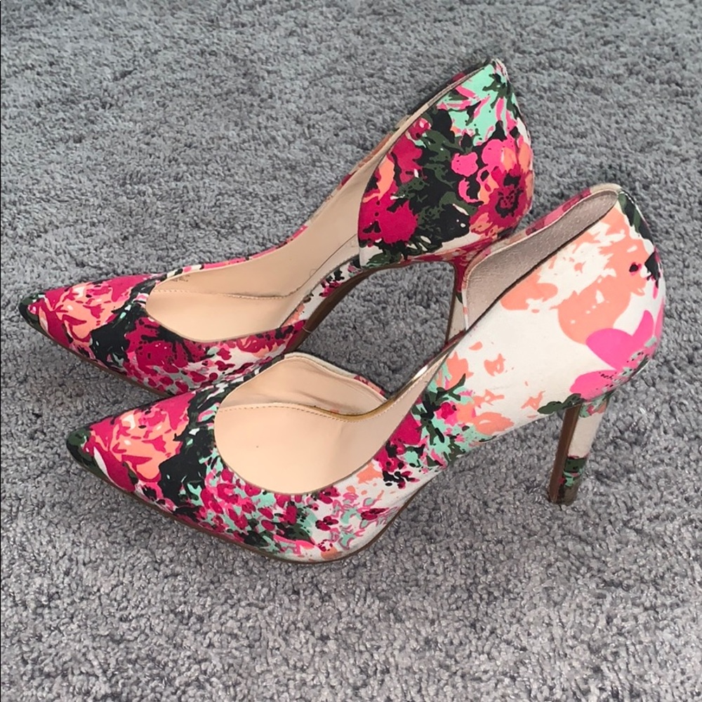Jessica Simpson Heels